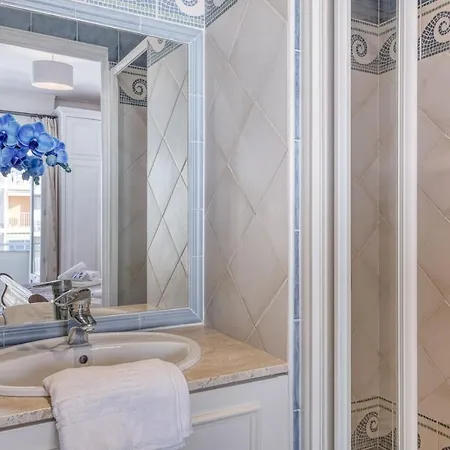 Horizon Blue Lux * Ницца